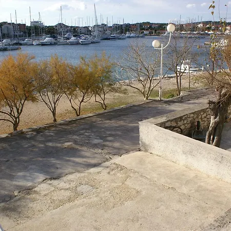 Jezera 796c * Tisno